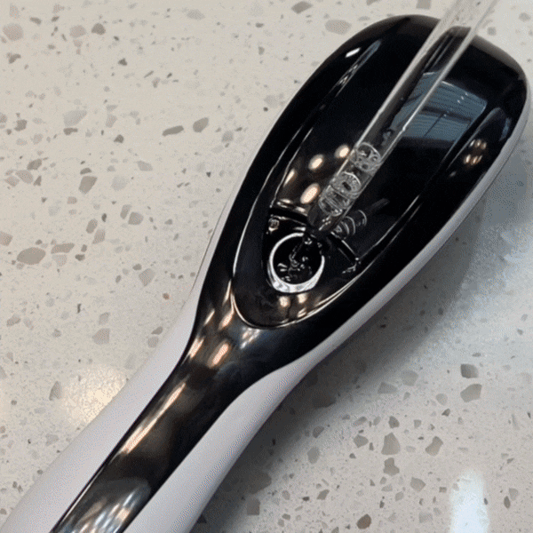 Cepillo Led Masajeador del Cuero Cabelludo